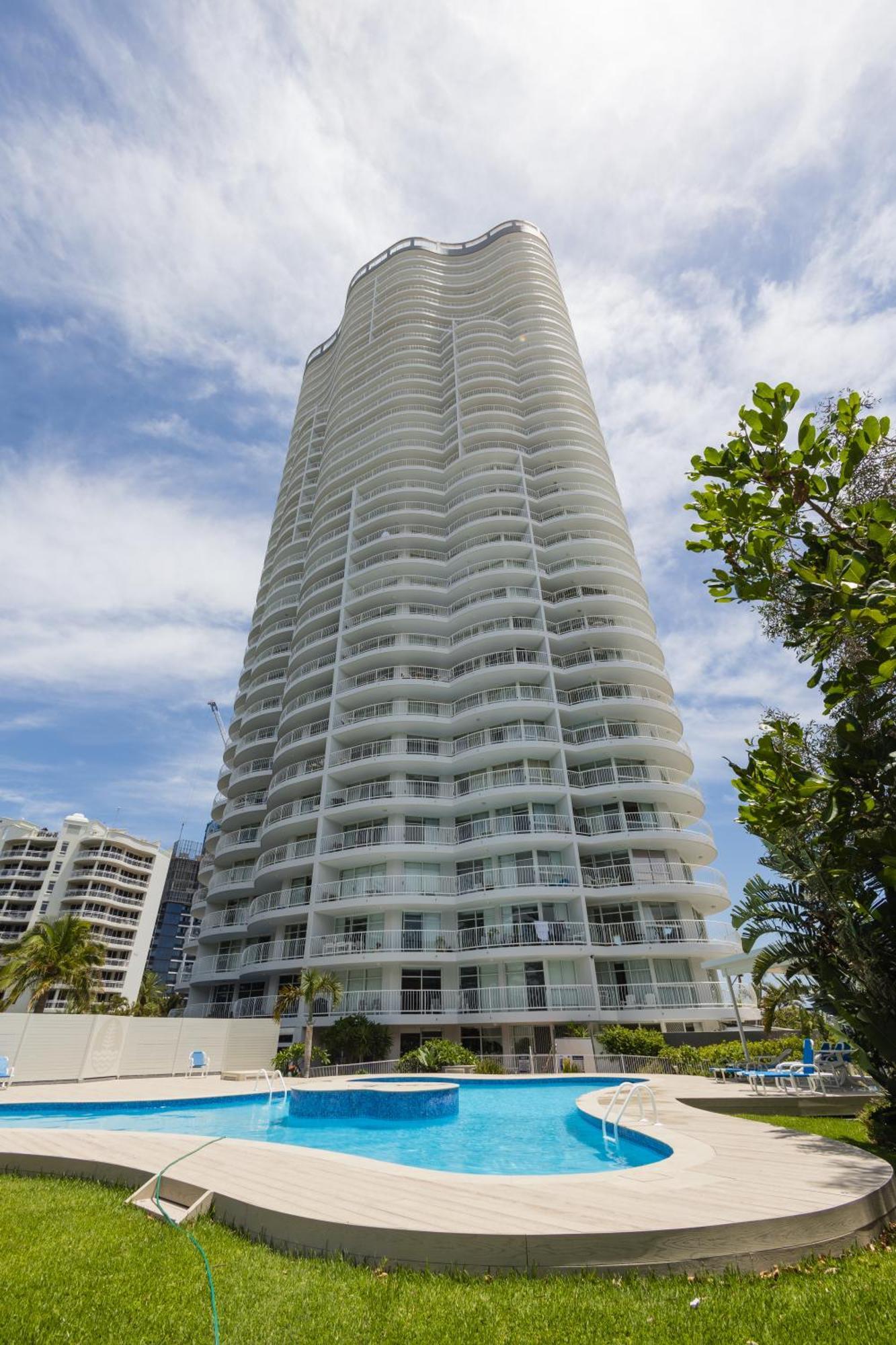 เบอร์เลห์ เซิร์ฟ Aparthotel โกลด์โคสต์ ภายนอก รูปภาพ